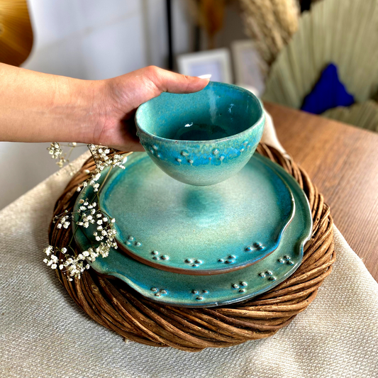 Three dots Dinner set